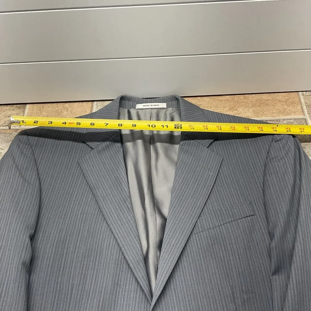 Kenneth Cole New York Mens Grey Pinstripe 100% Wool Suit Jacket Blazer 44R